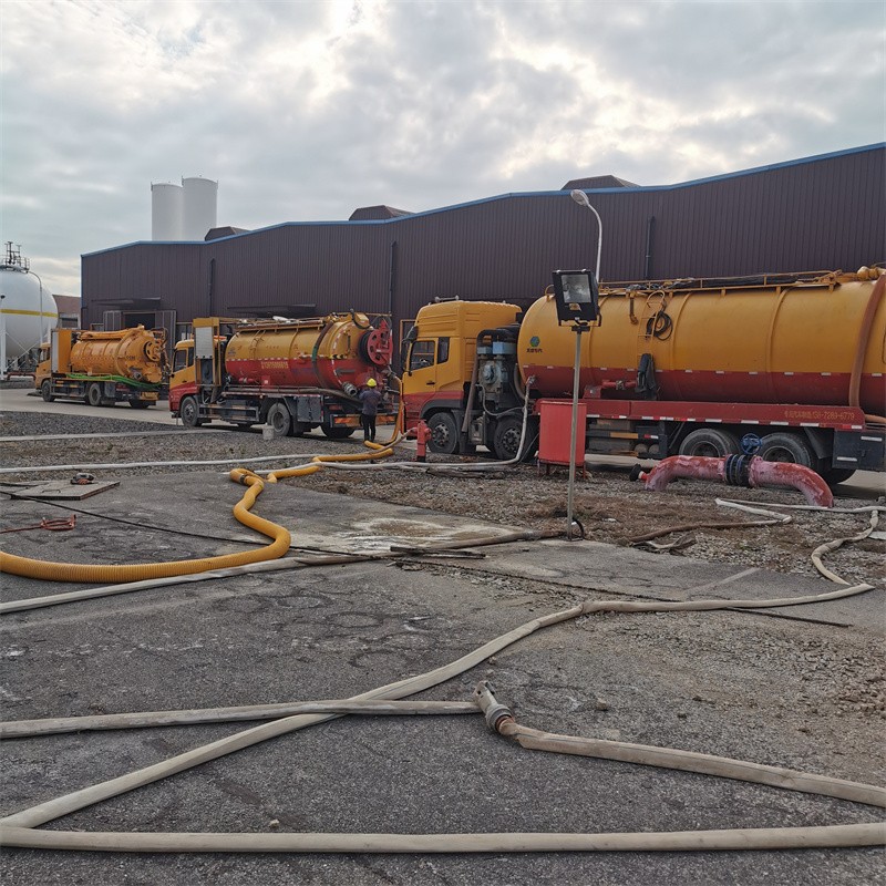 滦县污水池清理